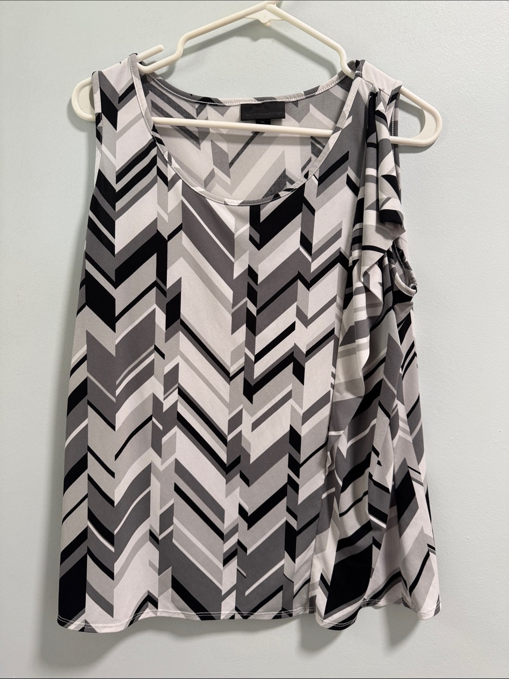 Calvin Klein Geometric Chevron Tank Top - Black & Gray